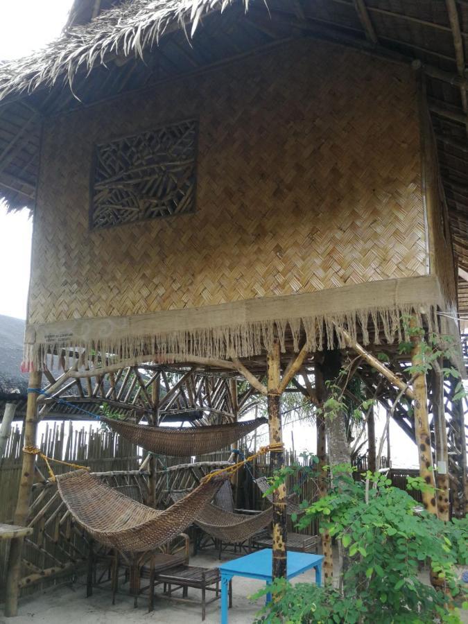 Bamboo Nest Beachfront Puerto Princesa Exterior foto